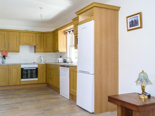 Woodview Cottage พอร์ตลอยส์ ภายนอก รูปภาพ